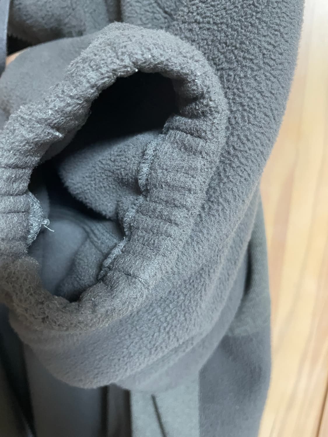 허그유어스킨 드로우 스트링 플리스 차콜 상품이미지2