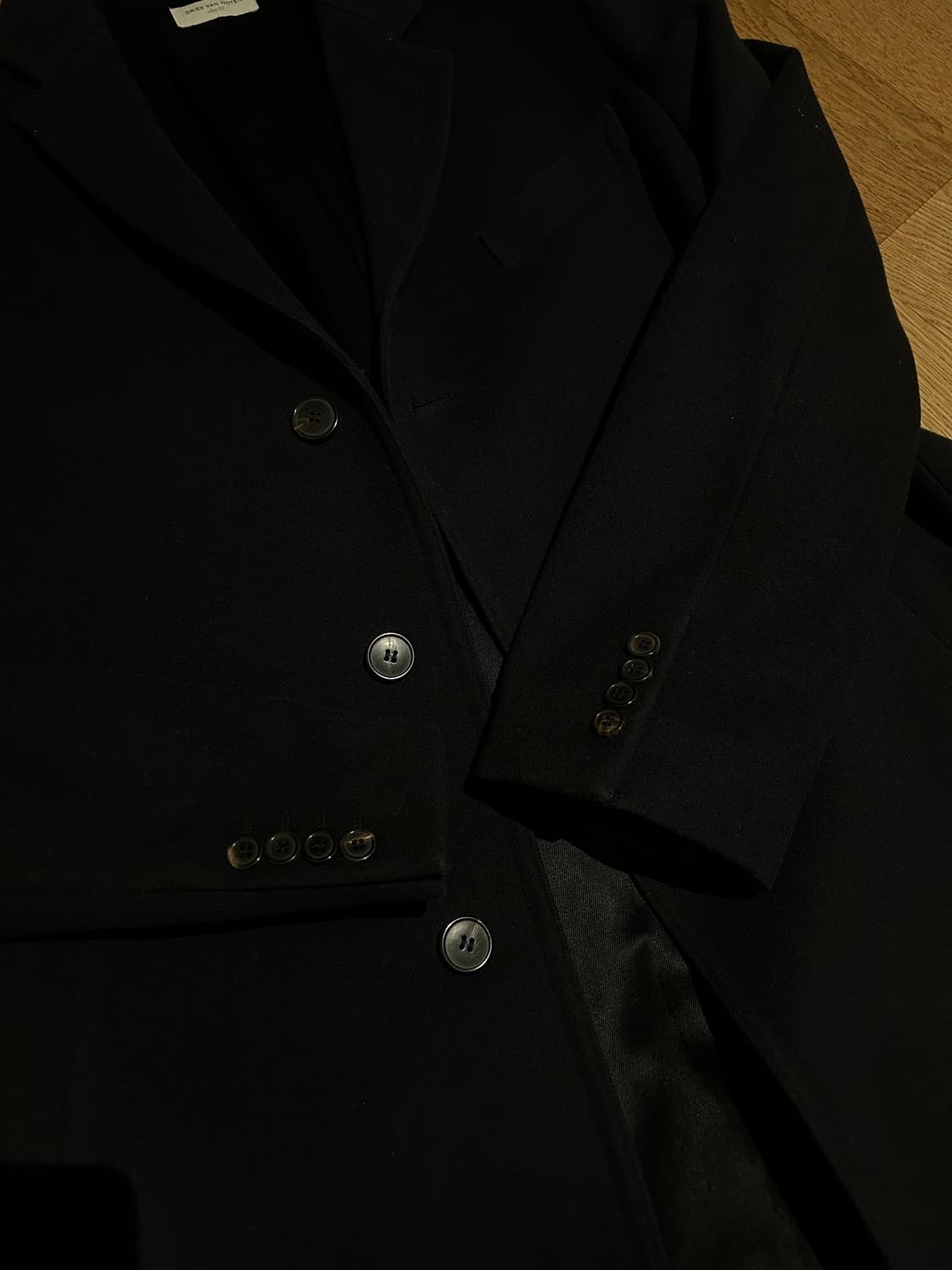 드리스반노튼 블랙코트 52 상품이미지6