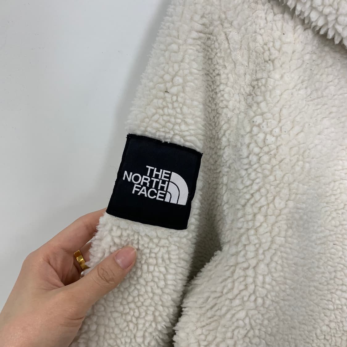 노스페이스 신형 화이트 쉐르파 후드 자켓 상품이미지6