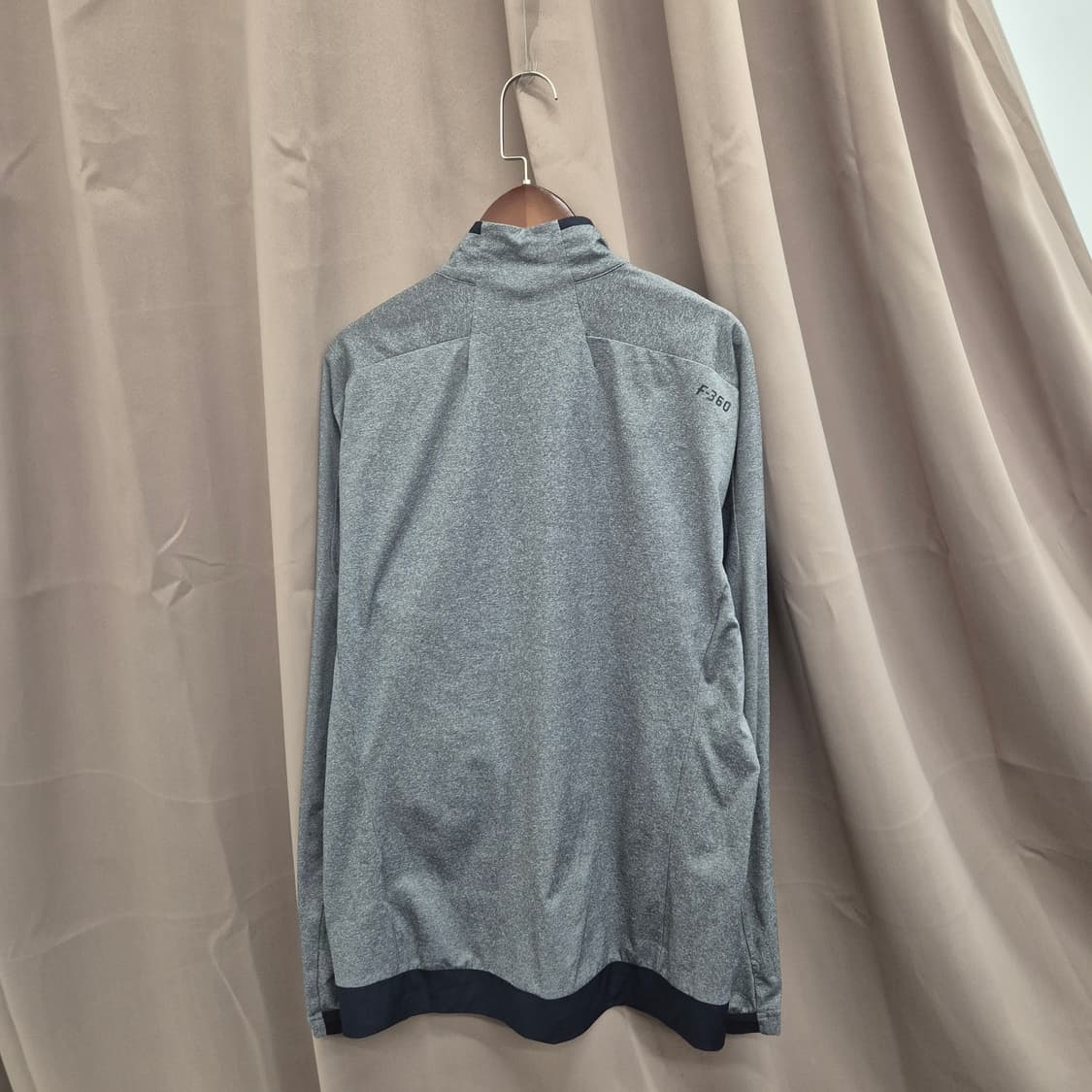 데상트 트레이닝 집업 100 상품이미지5