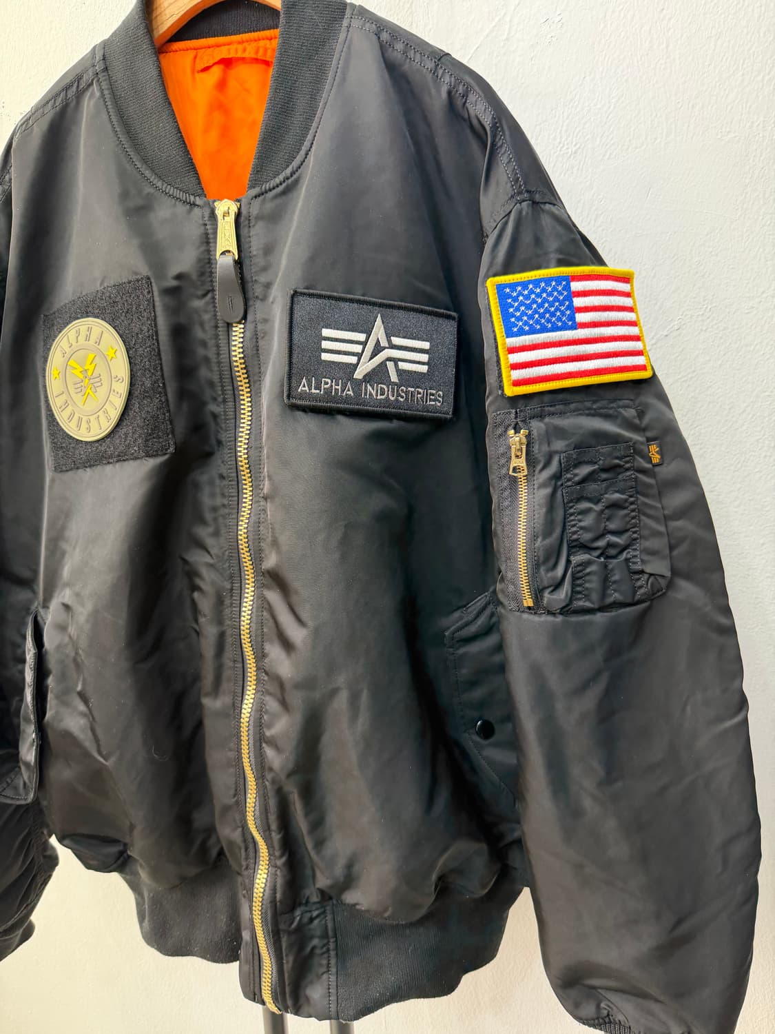 정품) 알파인더스트리 MA-1 블랙 패치 봄버 자켓 XXL 상품이미지3