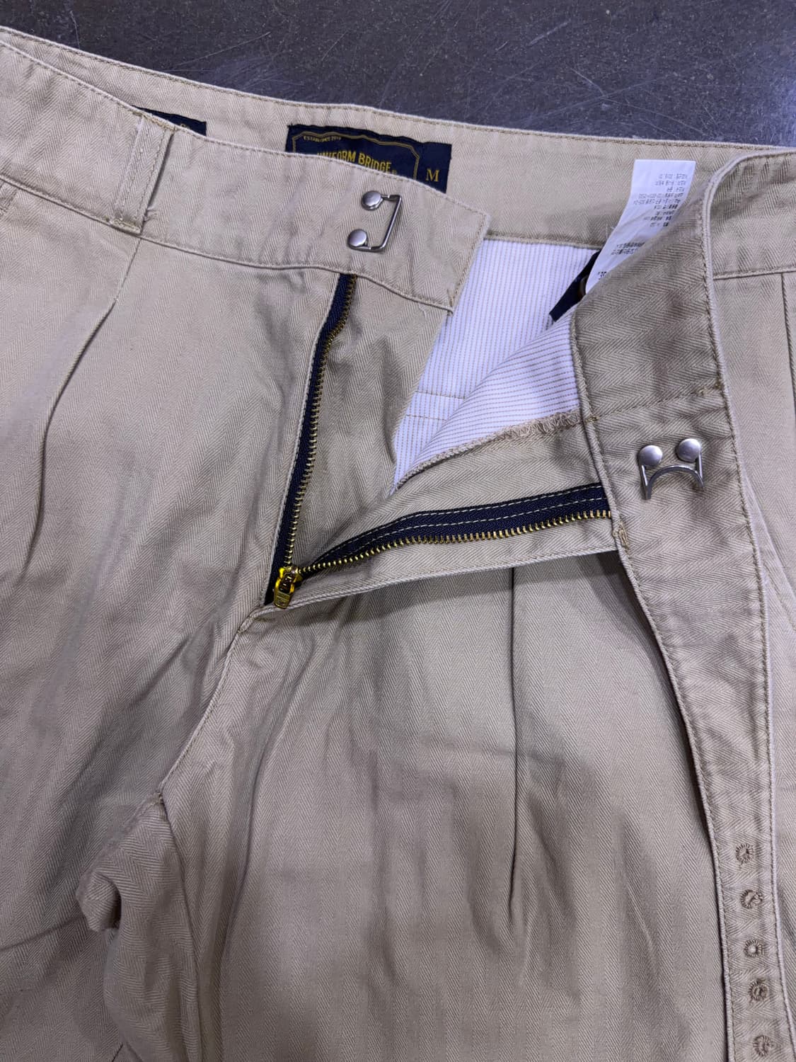 유니폼브릿지 클래식 헤링본 구르카 팬츠 베이지 M 상품이미지8