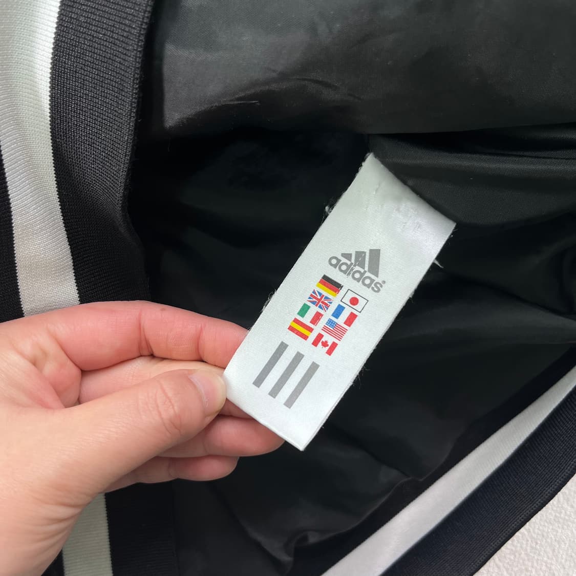 100 아디다스 레알마드리드 자수 덕다운 패딩 상품이미지7