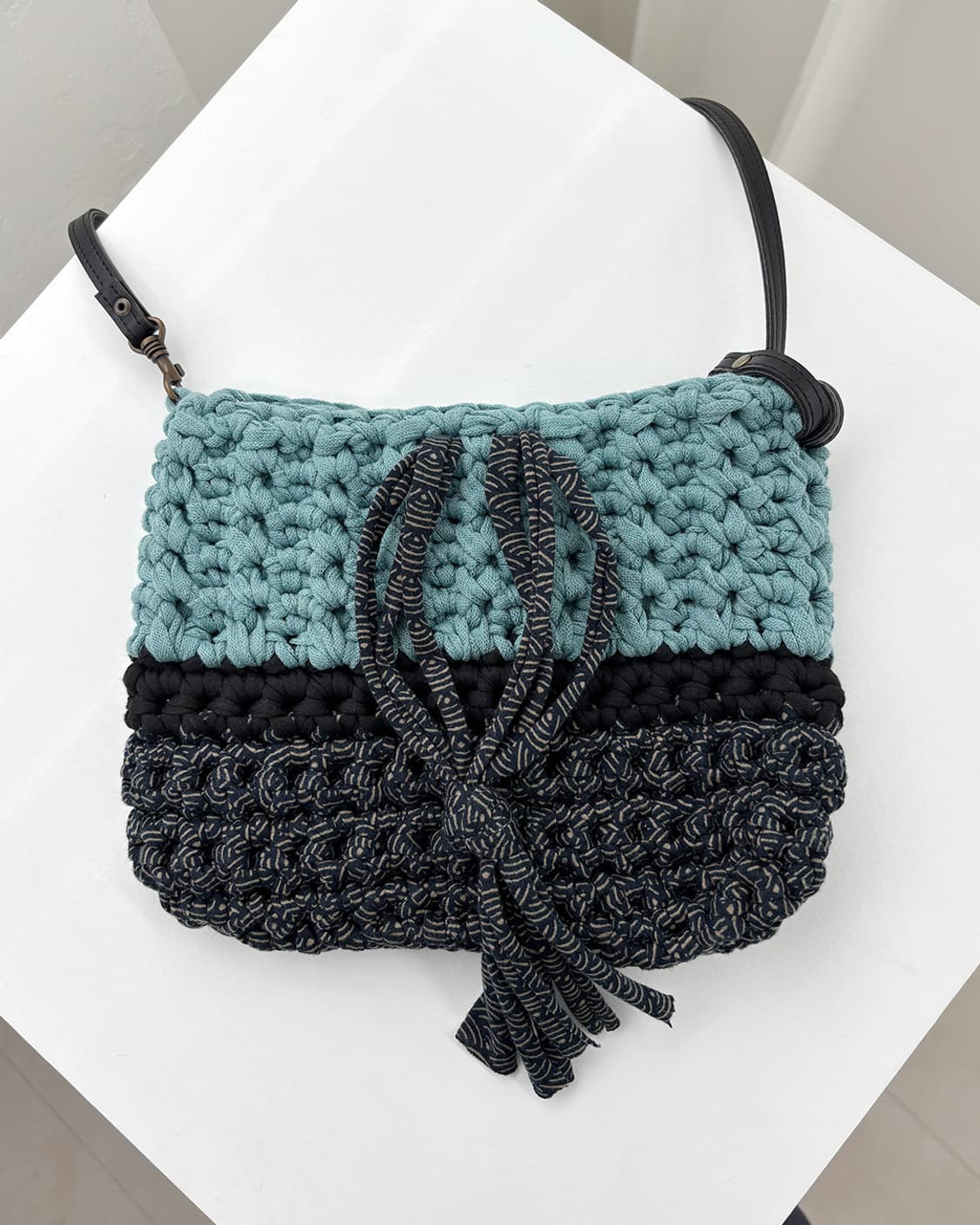 애쉬 아쿠아 콘트라스트 배색 위빙 빈티지 크로스 백 상품이미지6