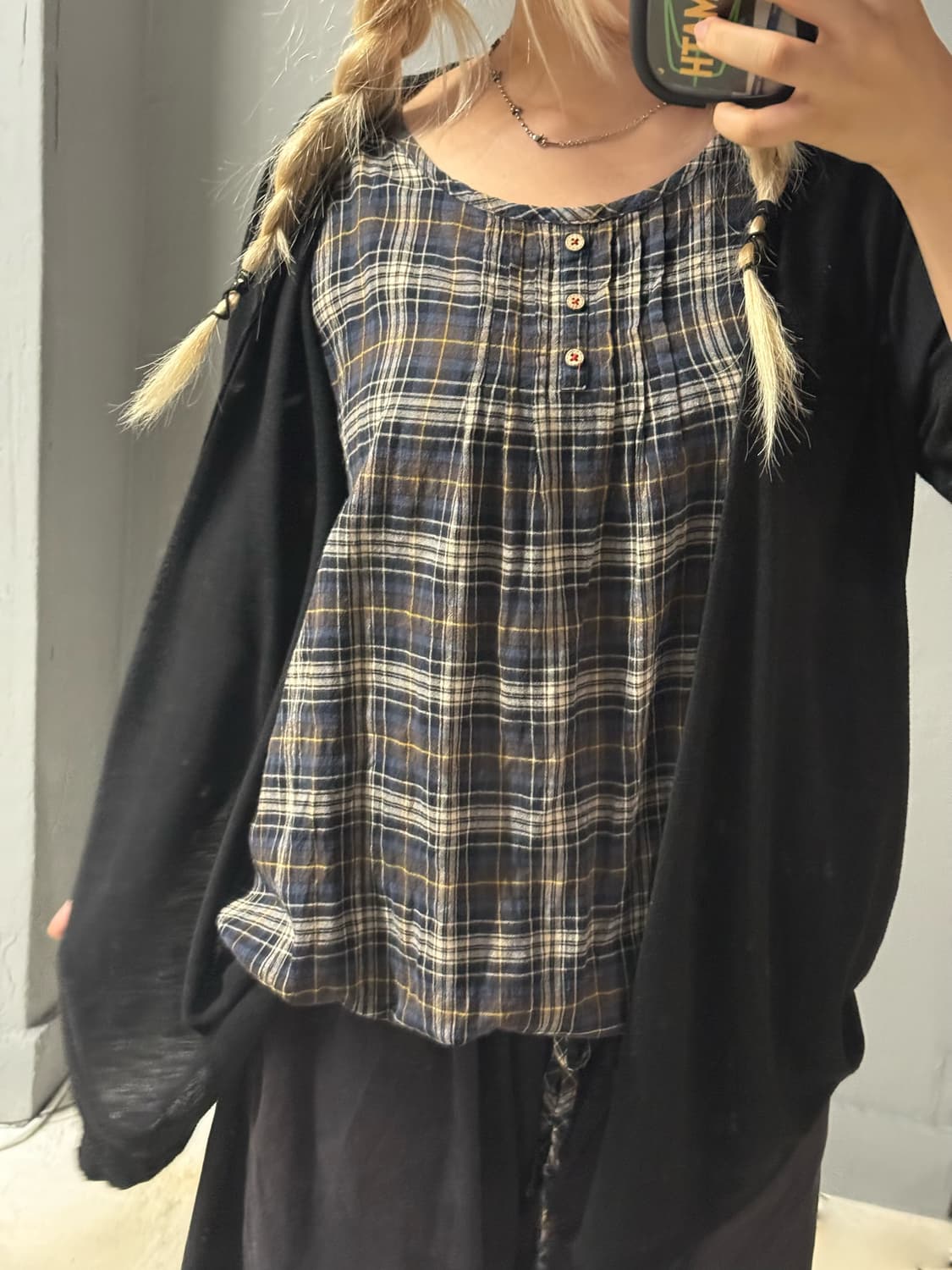 check pattern layered detail top  상품이미지3