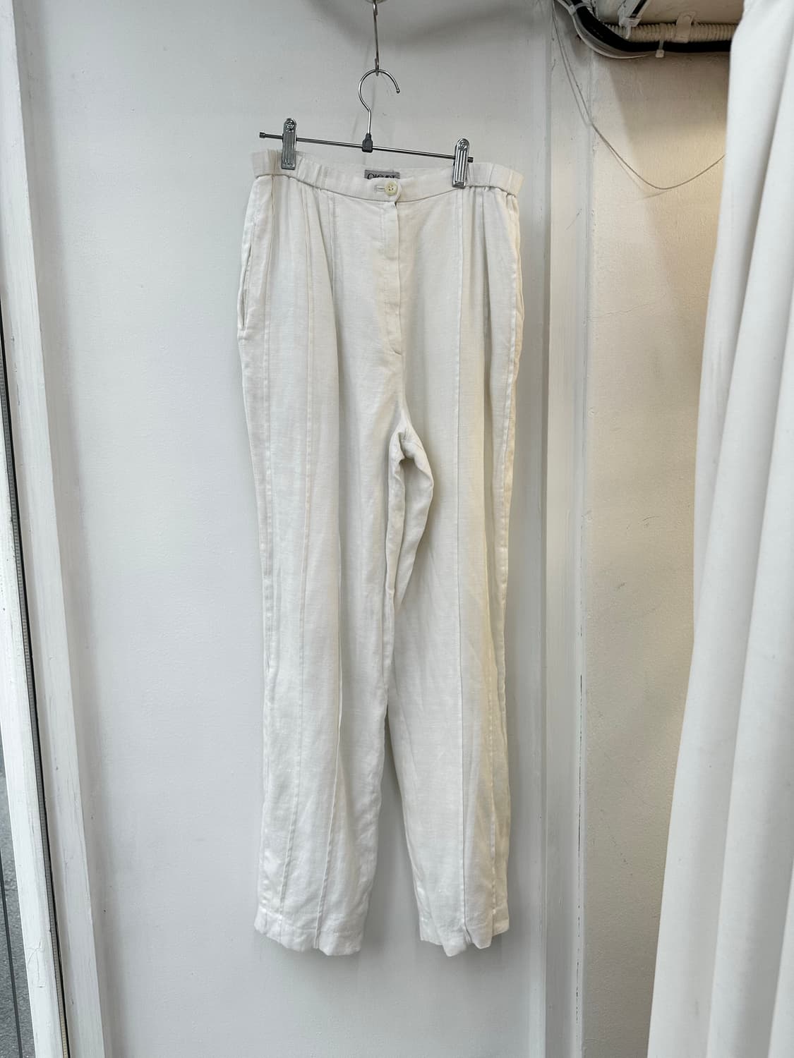 화이트 린넨 핀턱 밴딩 팬츠 상품이미지1