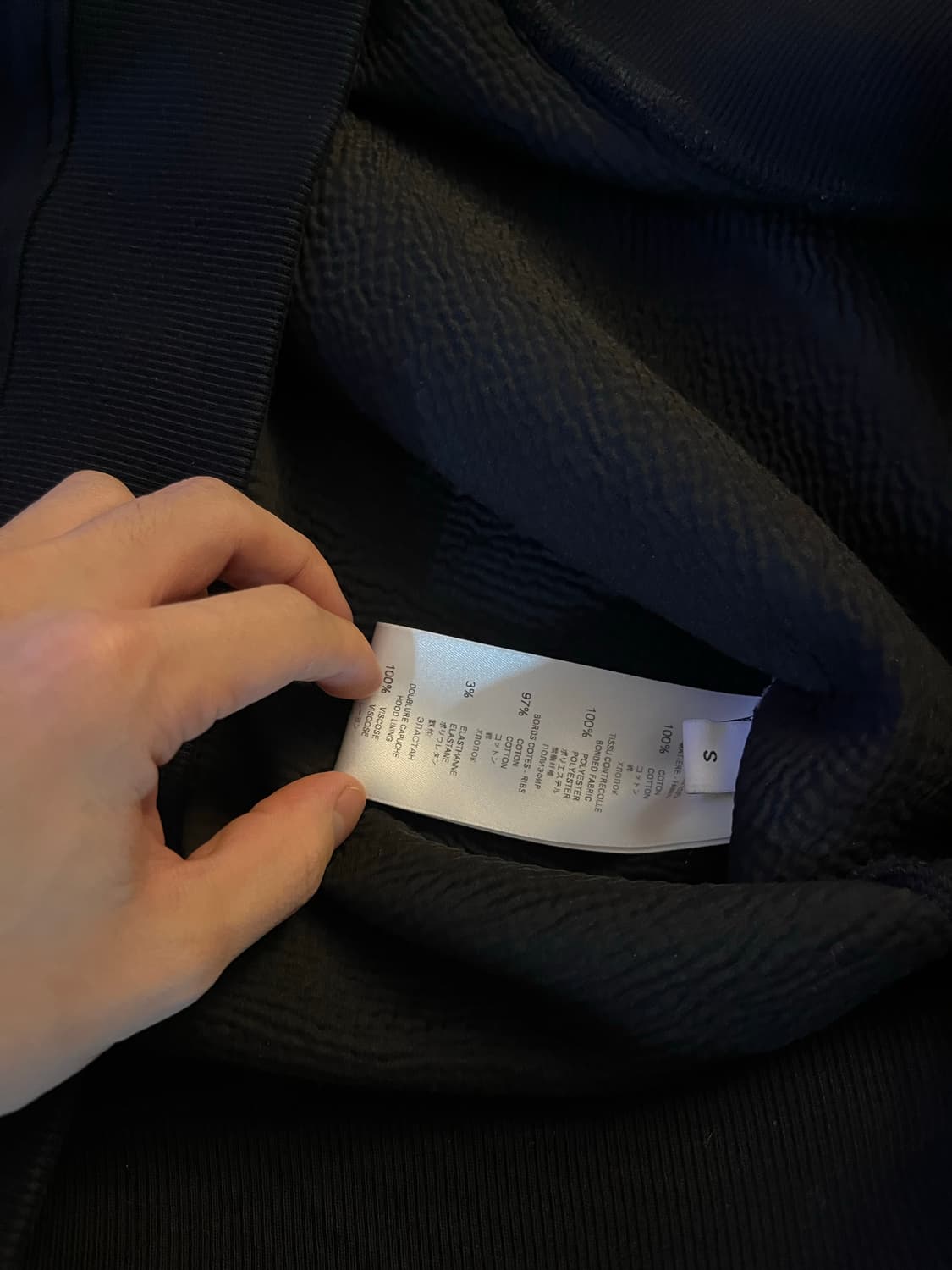 지방시 디스트레스드 블랙 후드티 상품이미지4