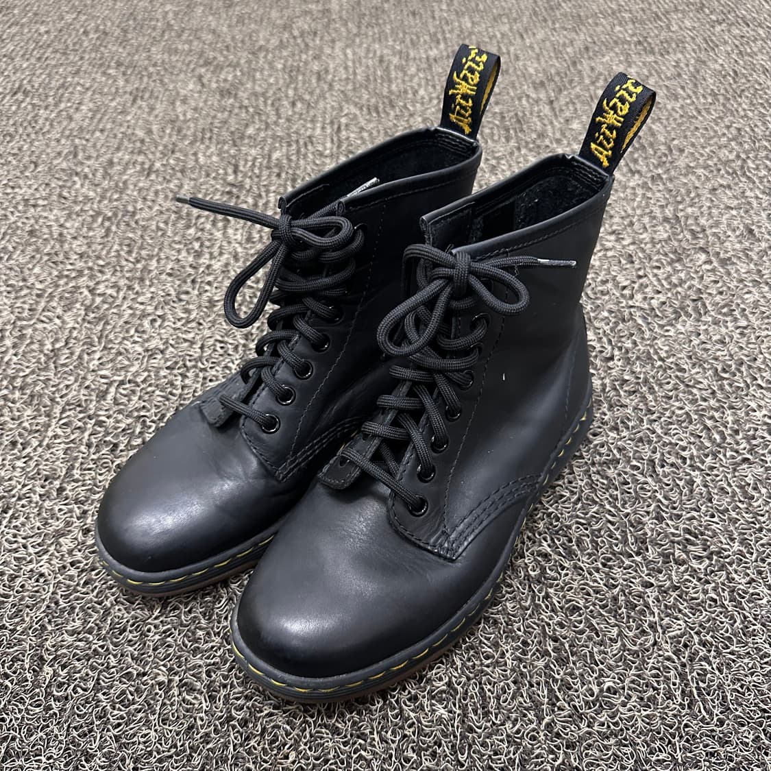 닥터마틴 1460 8홀 워커 여성 부츠 블랙 240 상품이미지1