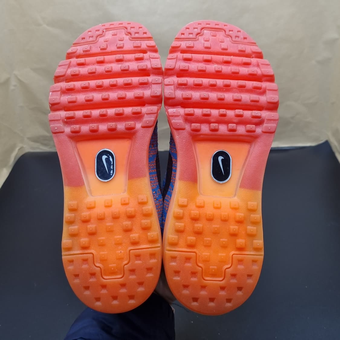 나이키 플라이니트 맥스 운동화 235 상품이미지3