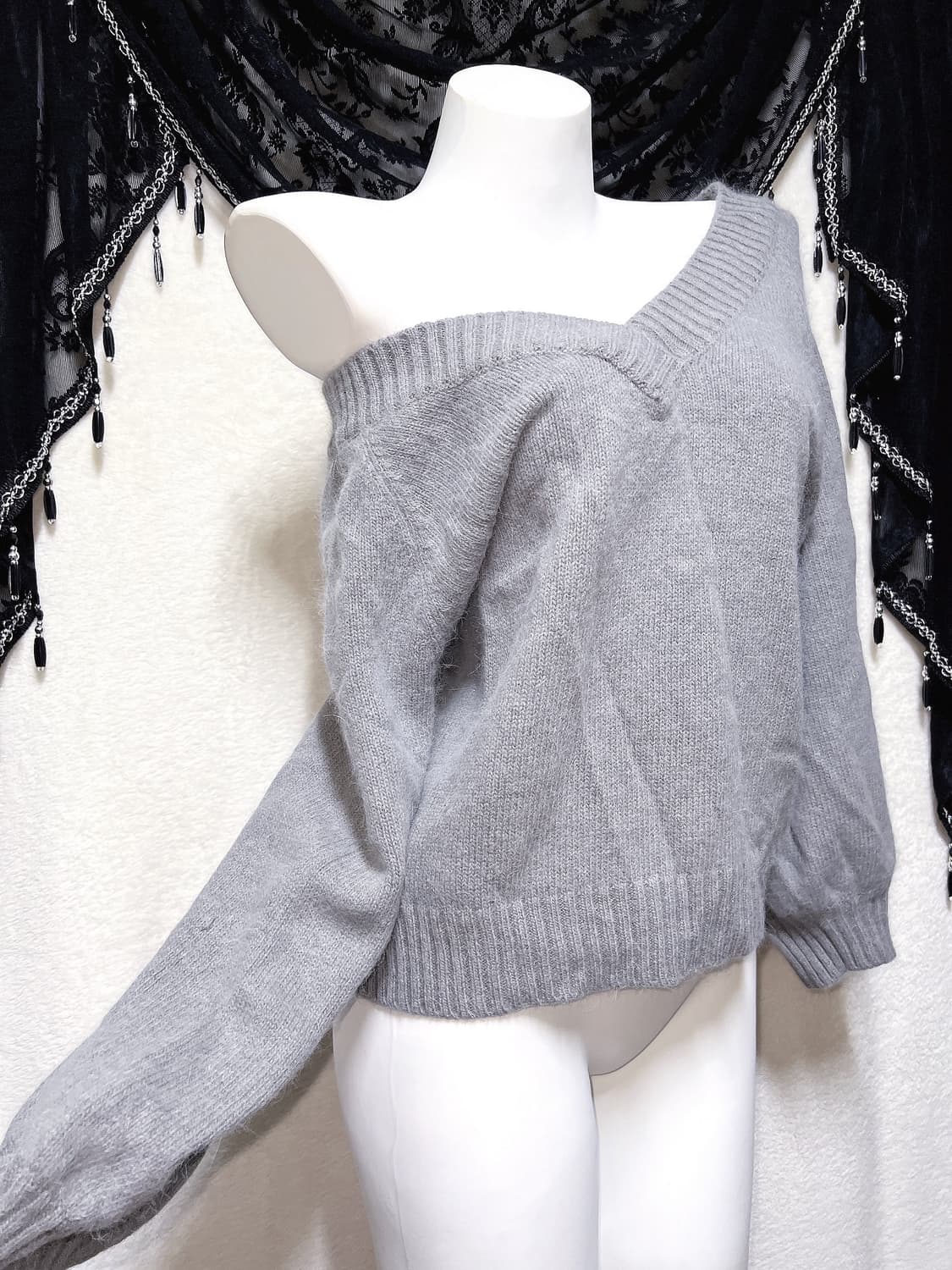 로맨틱갸루 로걀탑 브이넥 오프숄더 앙고라니트 하구미 하치 러블리 상품이미지2