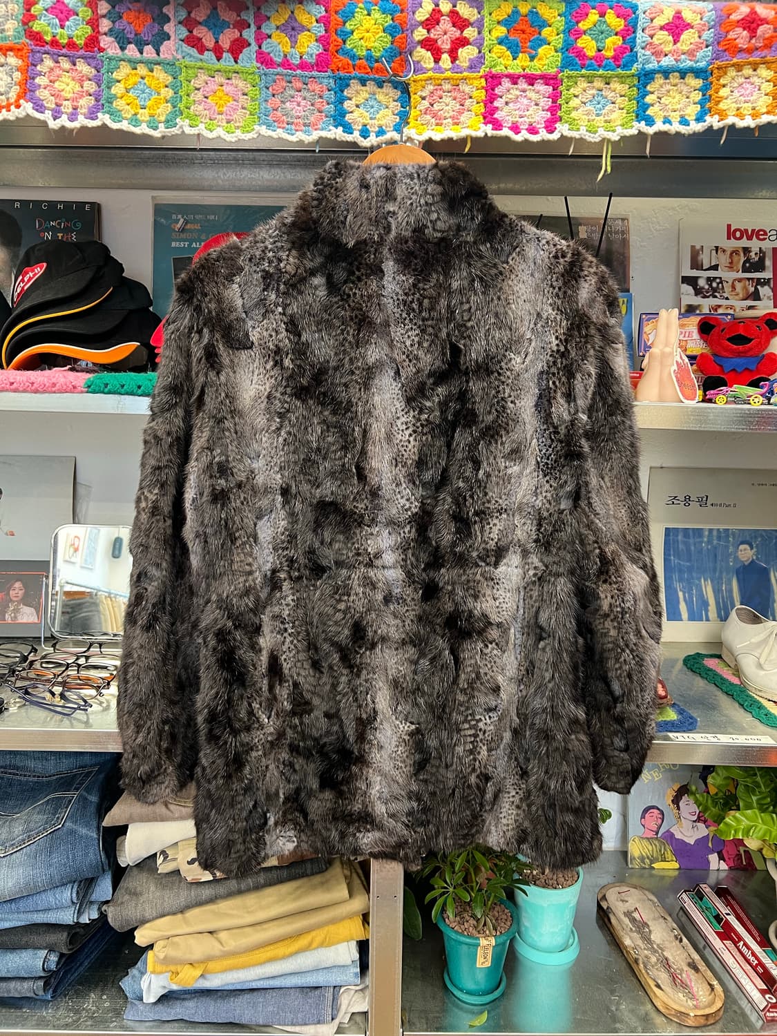 macaw Mink Pattern Faux Fur Jacket 상품이미지2