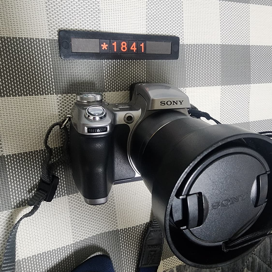 소니 사이버샷 DSC-H1 디지털카메라 AA건전지 사용 상품이미지7