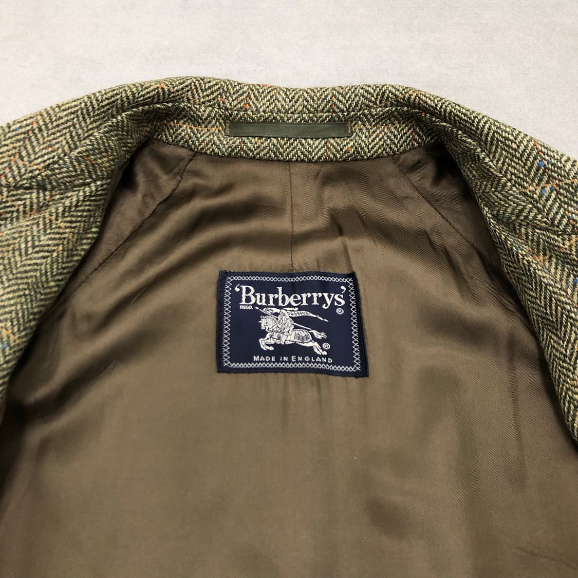 버버리 헤링본 트위드 울100 잉글랜드 영국 코트 46 상품이미지4