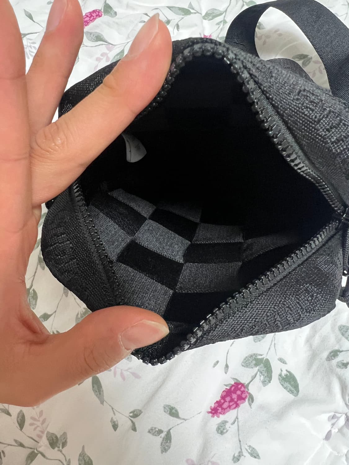 슈프림 우븐 숄더백 블랙 상품이미지5