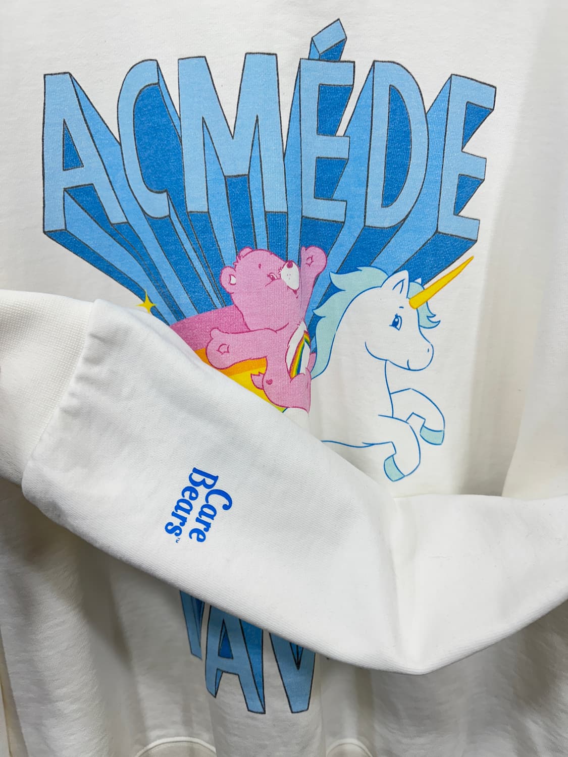 아크메드라비 케어베어 콜라보 맨투맨 상품이미지5