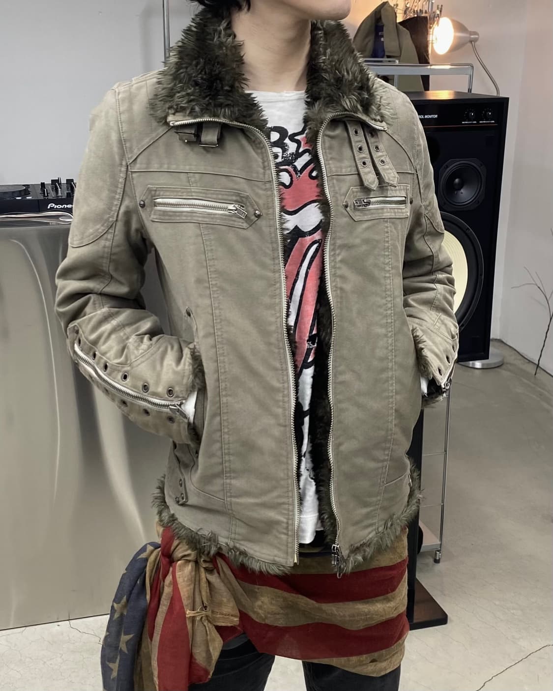 슈리셀 2000s 스터드 퍼 자켓 상품이미지2