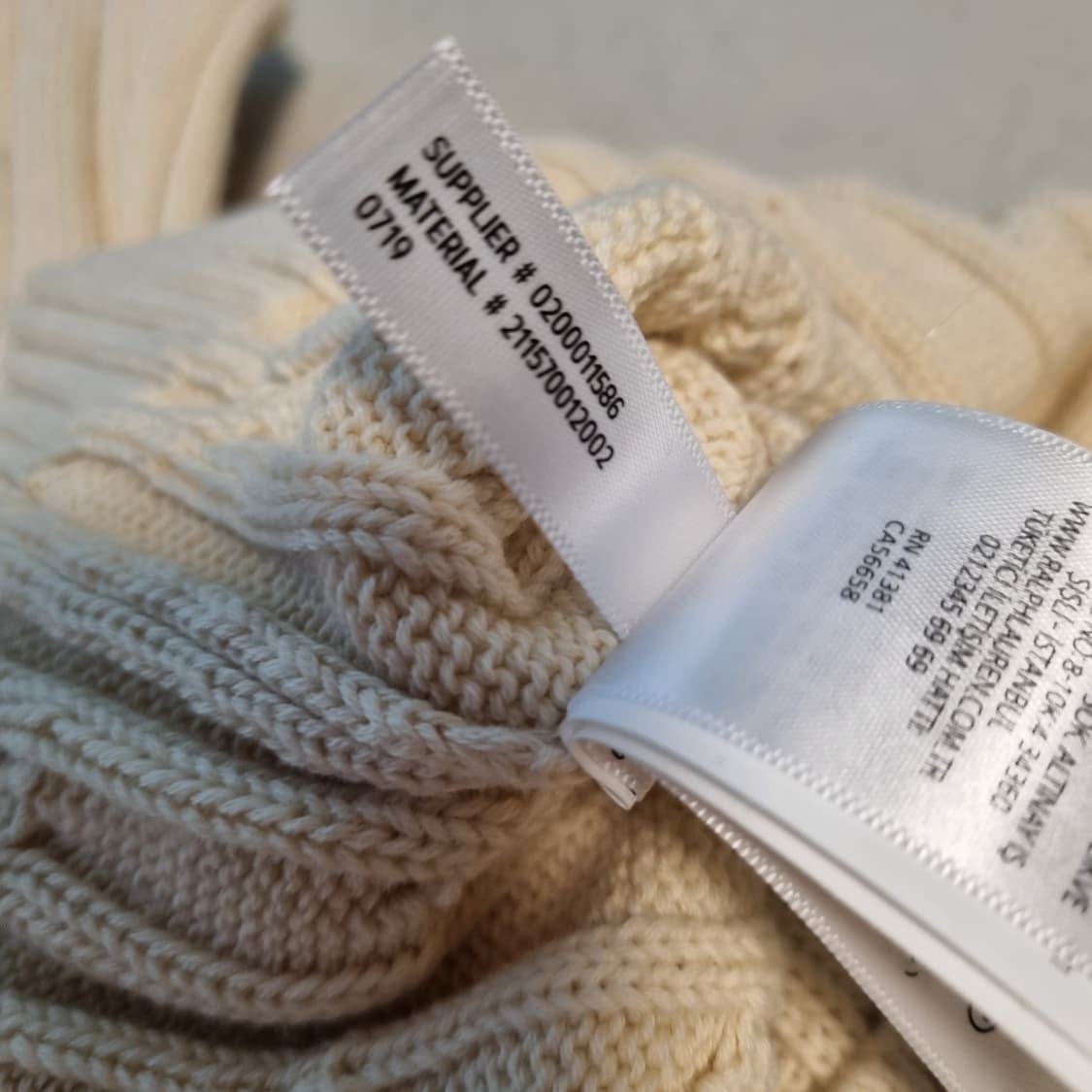 폴로 랄프로렌 브이넥 케이블 니트 아이보리 상품이미지9