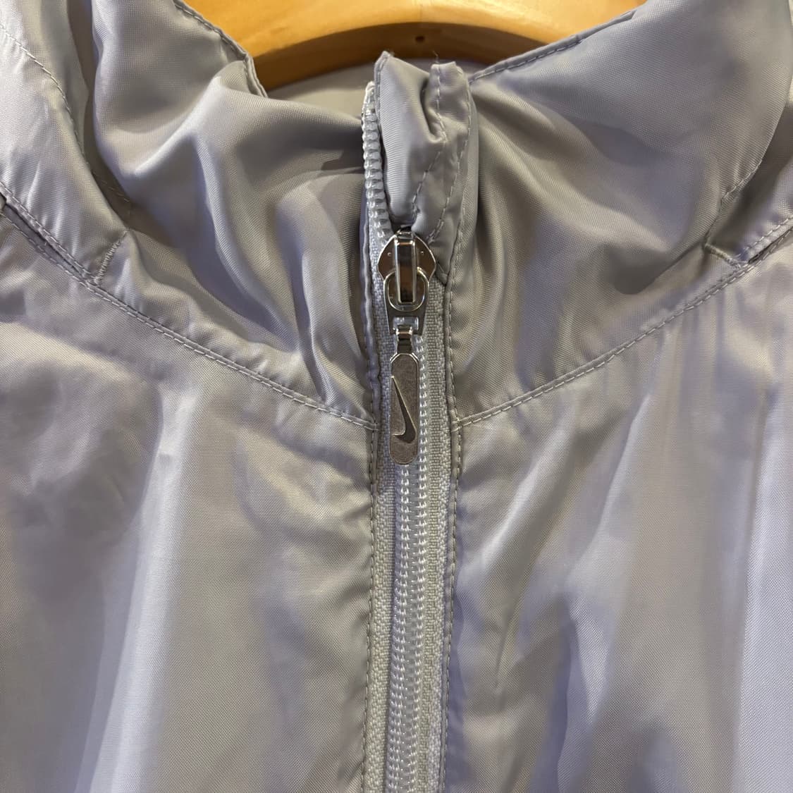 나이키 스우시 그레이 바람막이 상품이미지4