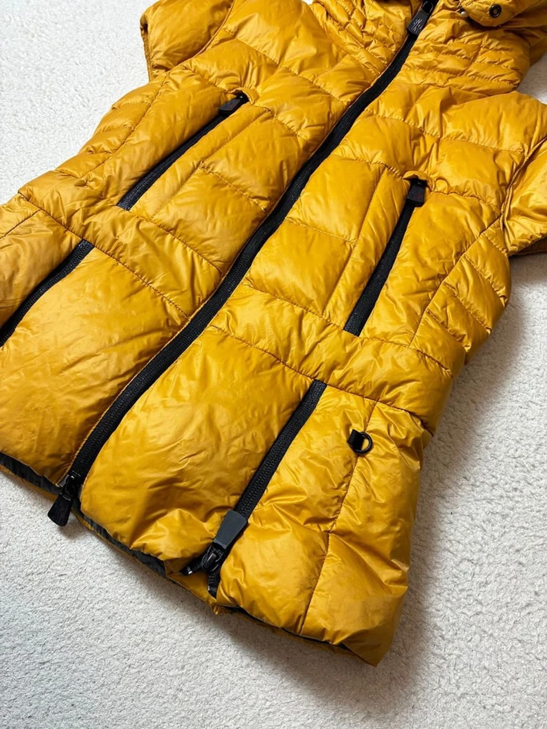 몽클레어 00's 그레노블 퍼티그 덕다운 패딩 베스트 PN7581 상품이미지4