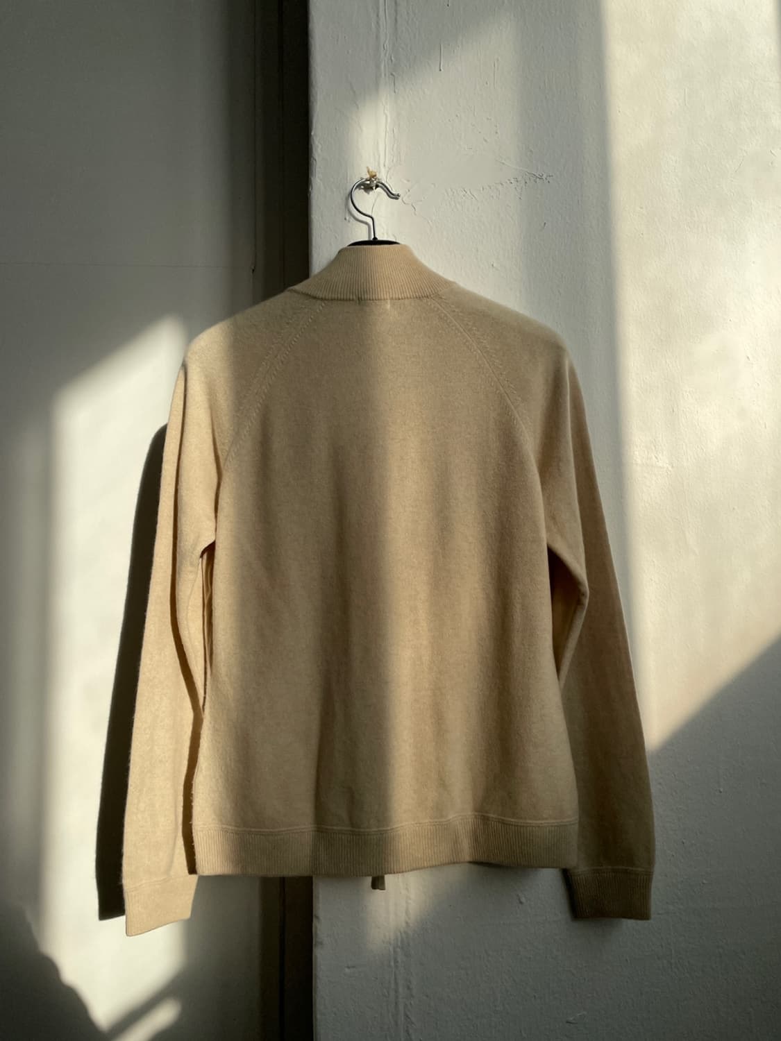 말로 베이지 캐시미어 니트 집업 상품이미지3