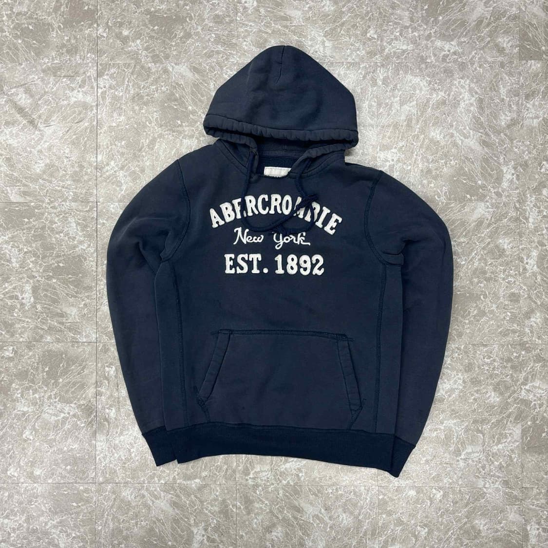 아베크롬비 y2k 네이비 올드스쿨 스웨트셔츠 후드티(M) 상품이미지2