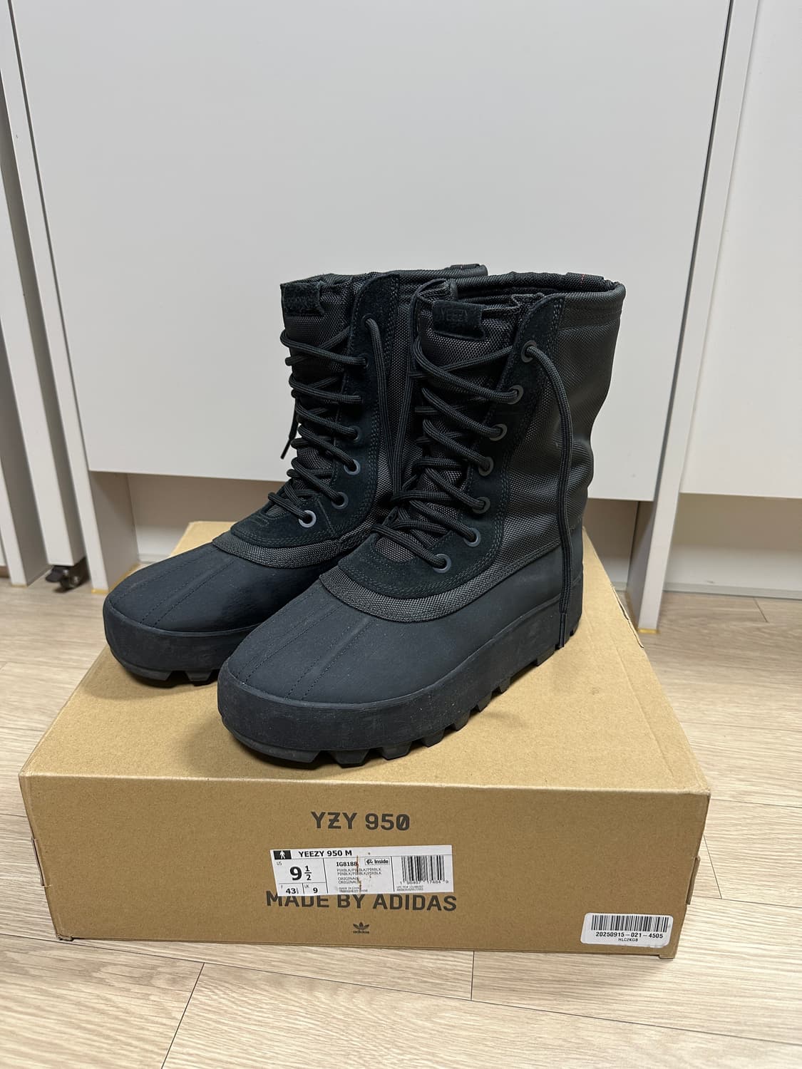 이지 950 블랙 (275) 상품이미지1