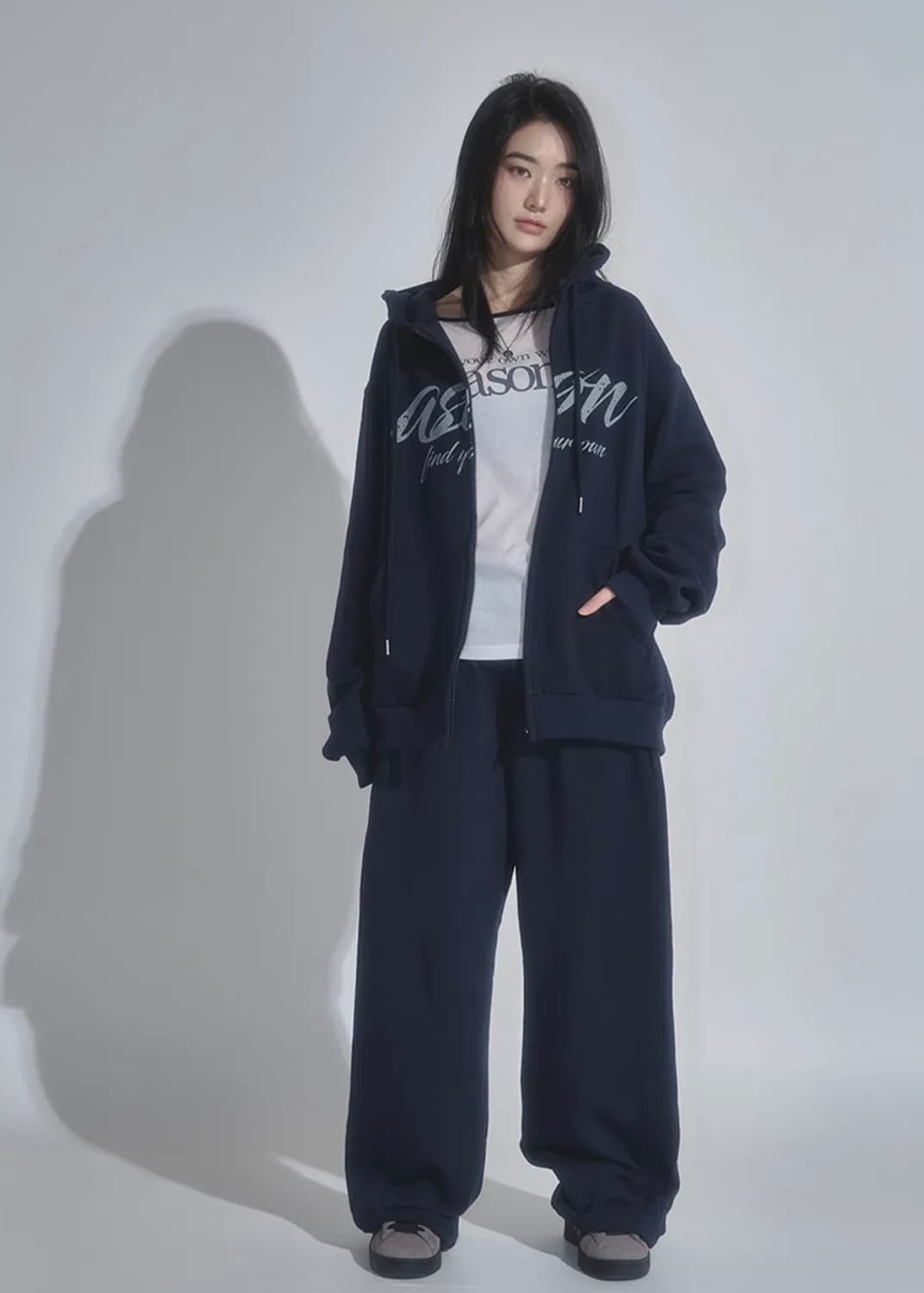 애즈온 LOOSE TRAINING HOOD ZIP-UP / NAVY 상품이미지1