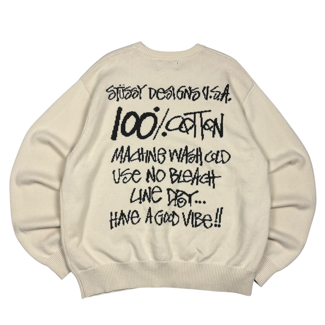 스투시 베이지컬러 케어라벨 니트 상품이미지1