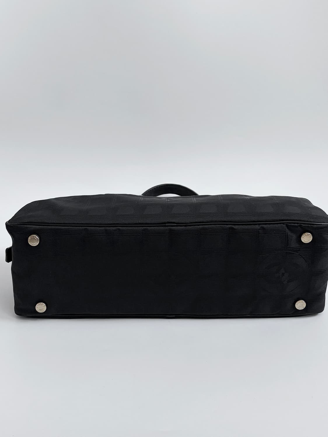 샤넬 뉴트래블라인 바게트 토트백 판매합니다. 상품이미지8