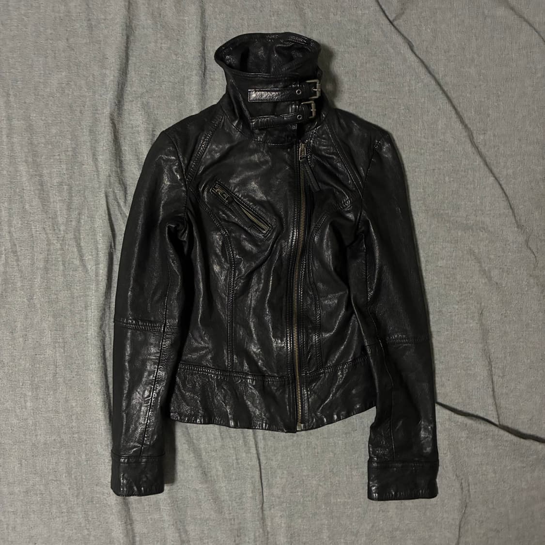 하이넥 사선 가죽 자켓 상품이미지5