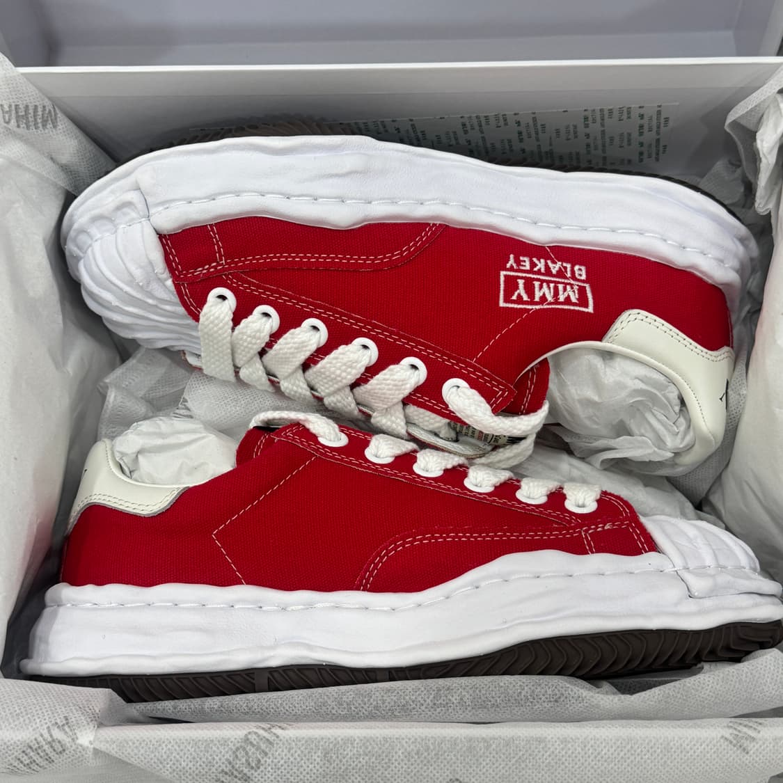 [250]메종 미하라 야스히로 블레이키 레드 상품이미지1