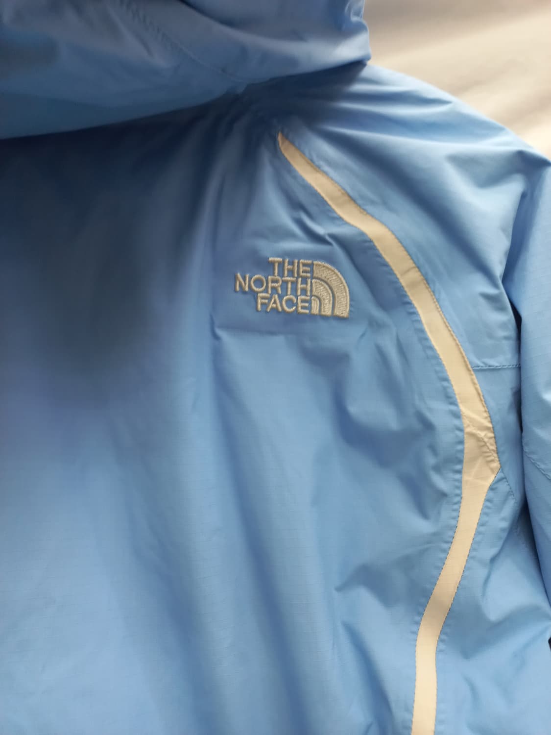 노스페이스 여성 바람막이 XS (90) 스카이블루 상품이미지4