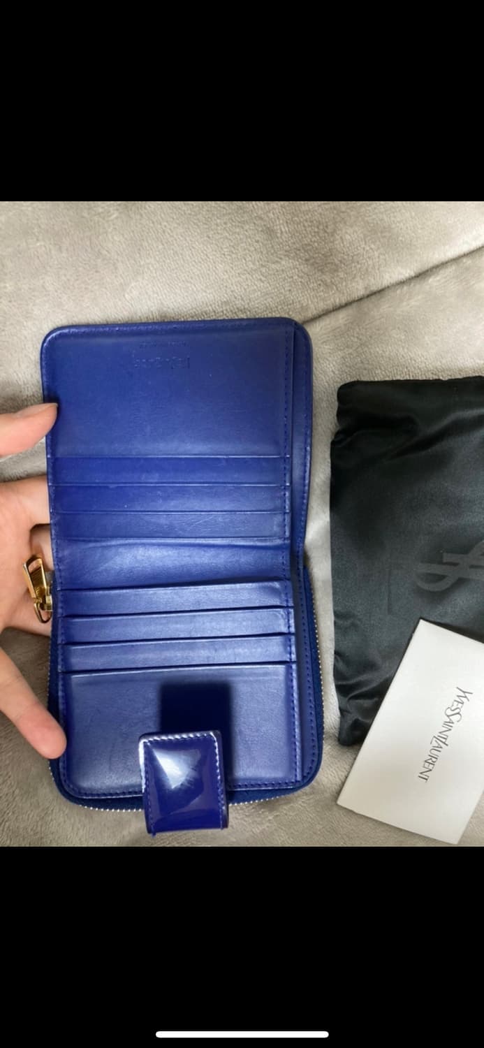 입생로랑 지갑 상품이미지3