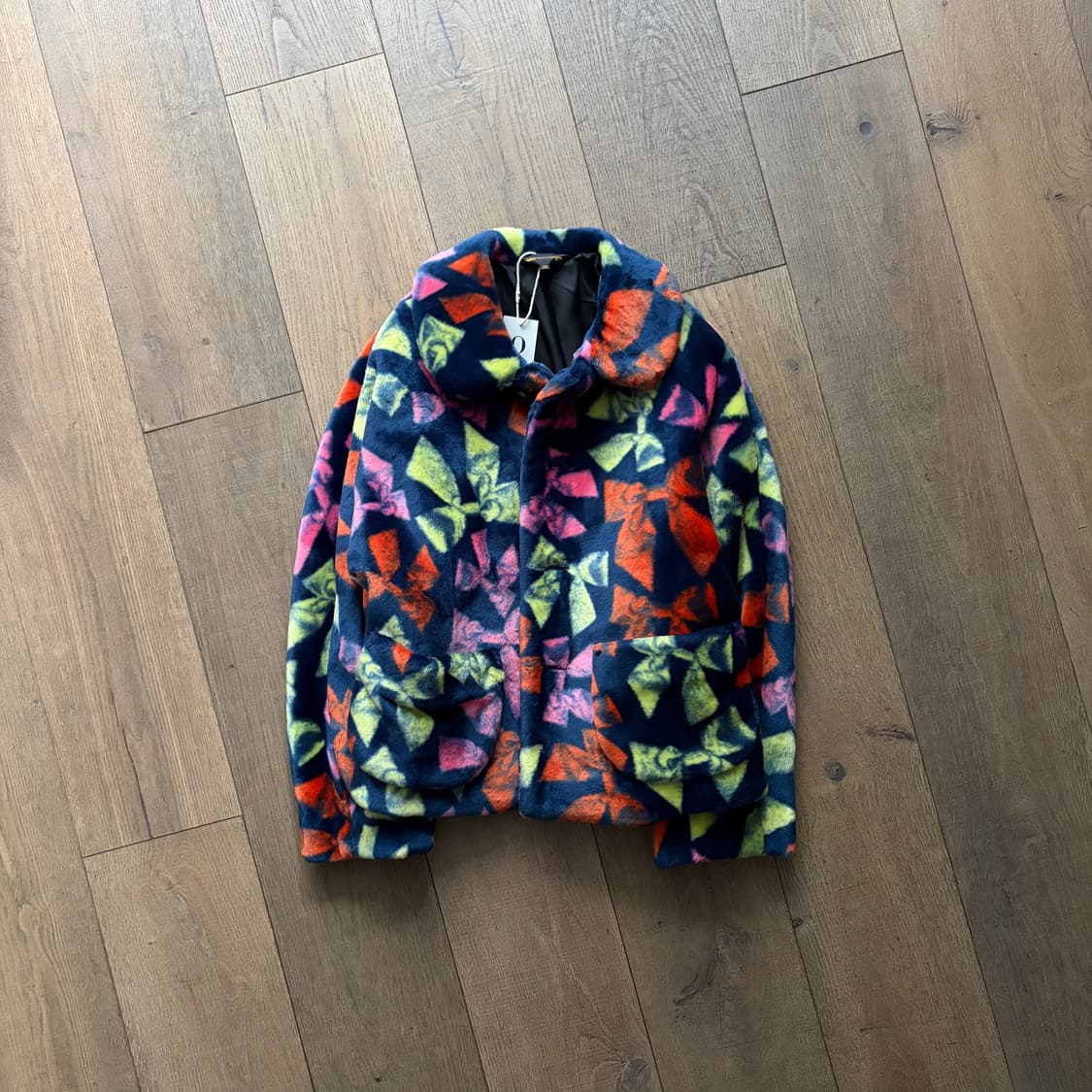 Ribbon Round Collar Fur Jacket 상품이미지1