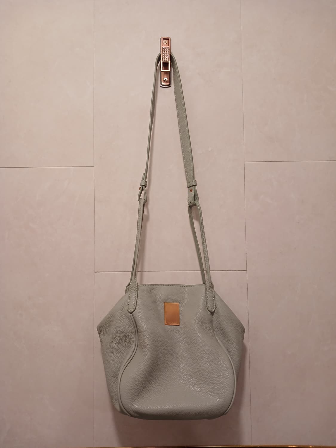 쿠론 정품 여성 가방 상품이미지1