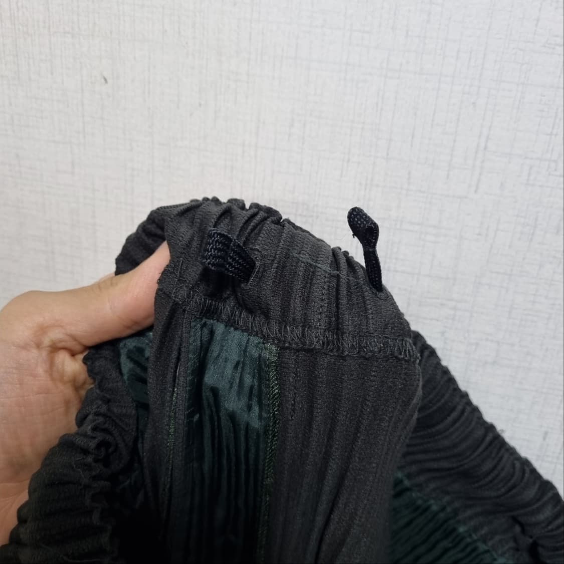 이세이미야케 플리츠 블랙 팬츠 상품이미지6