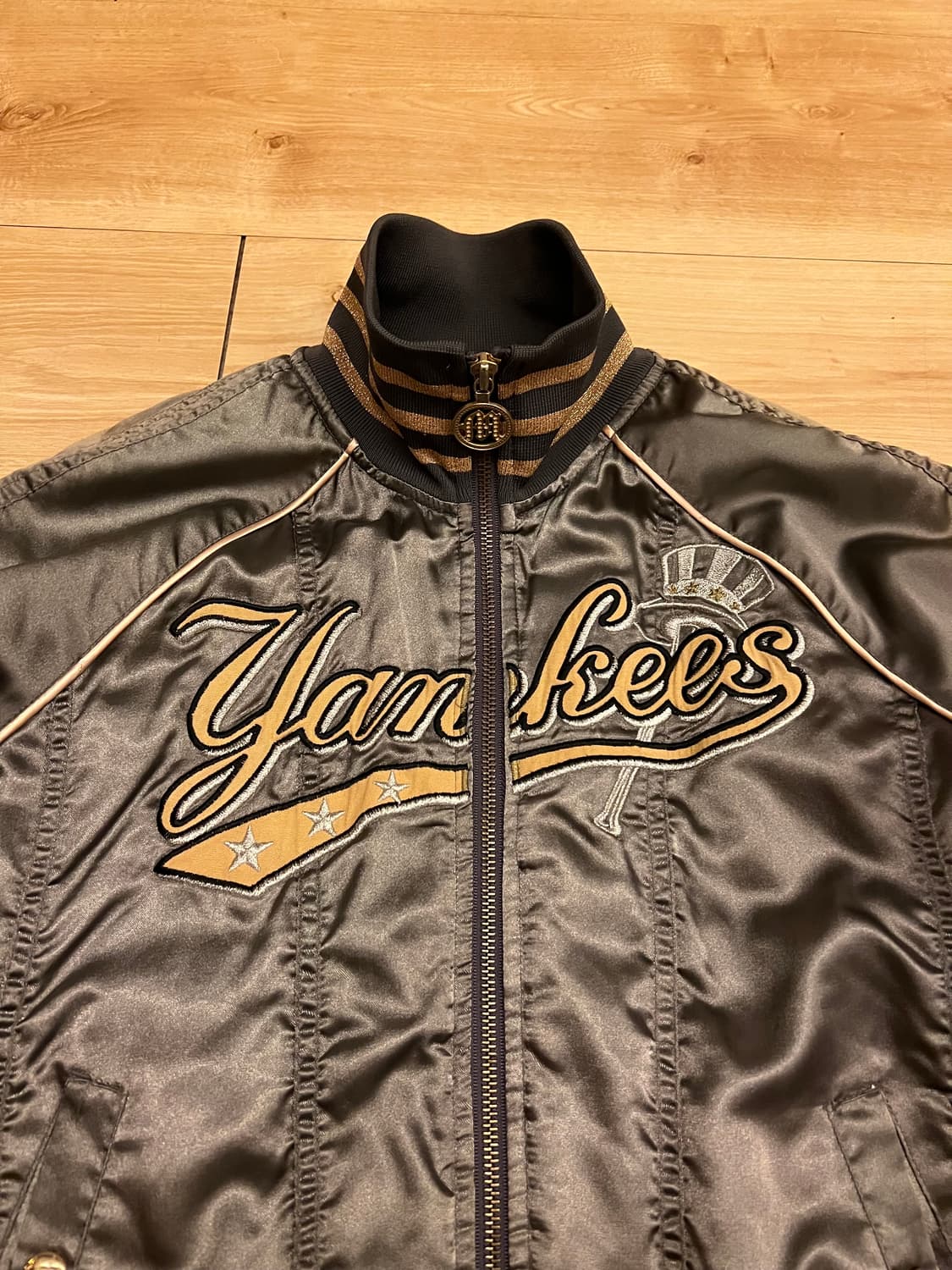 MLB Yankees Satin Bomber Jacket 상품이미지2