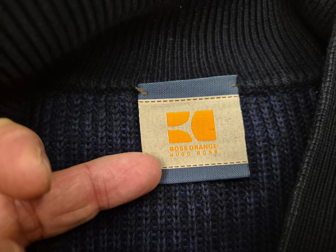 휴고보스쿼터 짚업 니트 상품이미지7