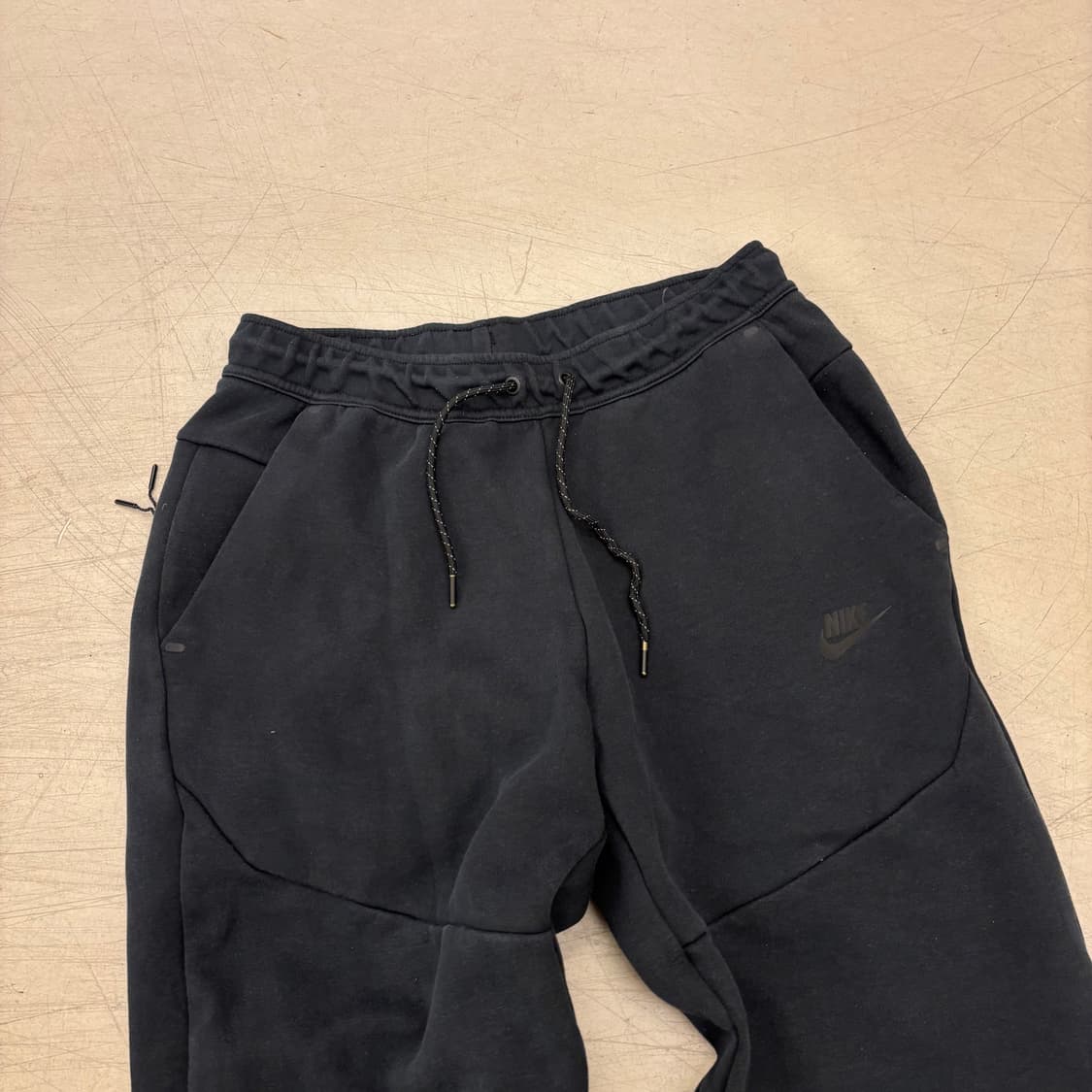 나이키 테크팩 블랙 조거 팬츠 상품이미지2