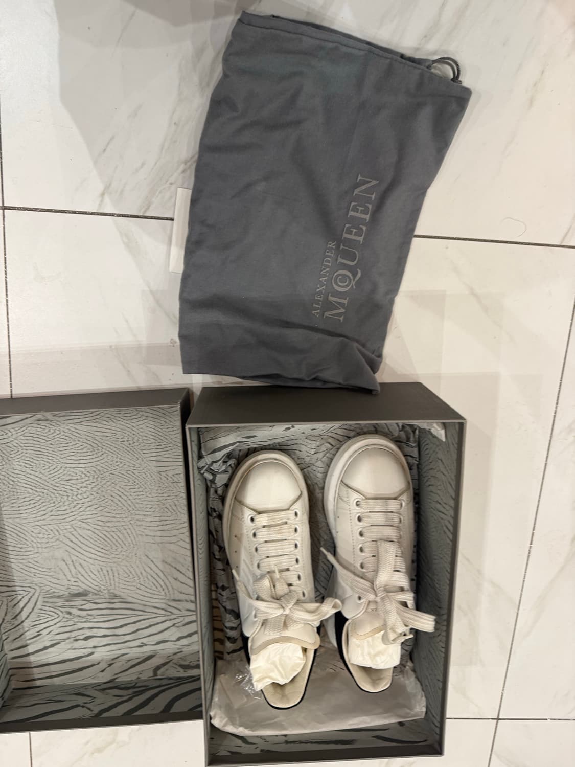 알렉산더 맥퀸 신발  상품이미지1