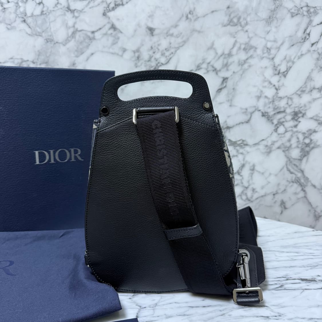 디올 오블리크 갤럽 슬링백 크로스백 메신저백
 상품이미지7