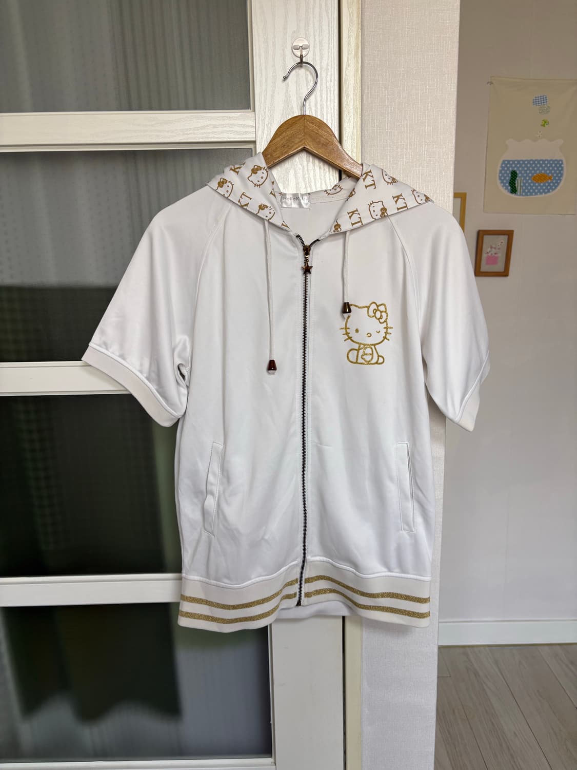 키티 골드 반소매 후드집업 상품이미지1