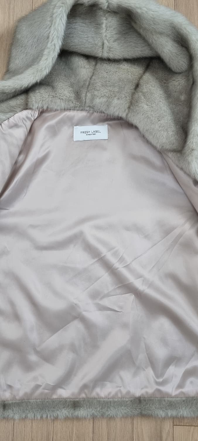 프레쉬라벨 페이크퍼 후드 자켓 Free 상품이미지9