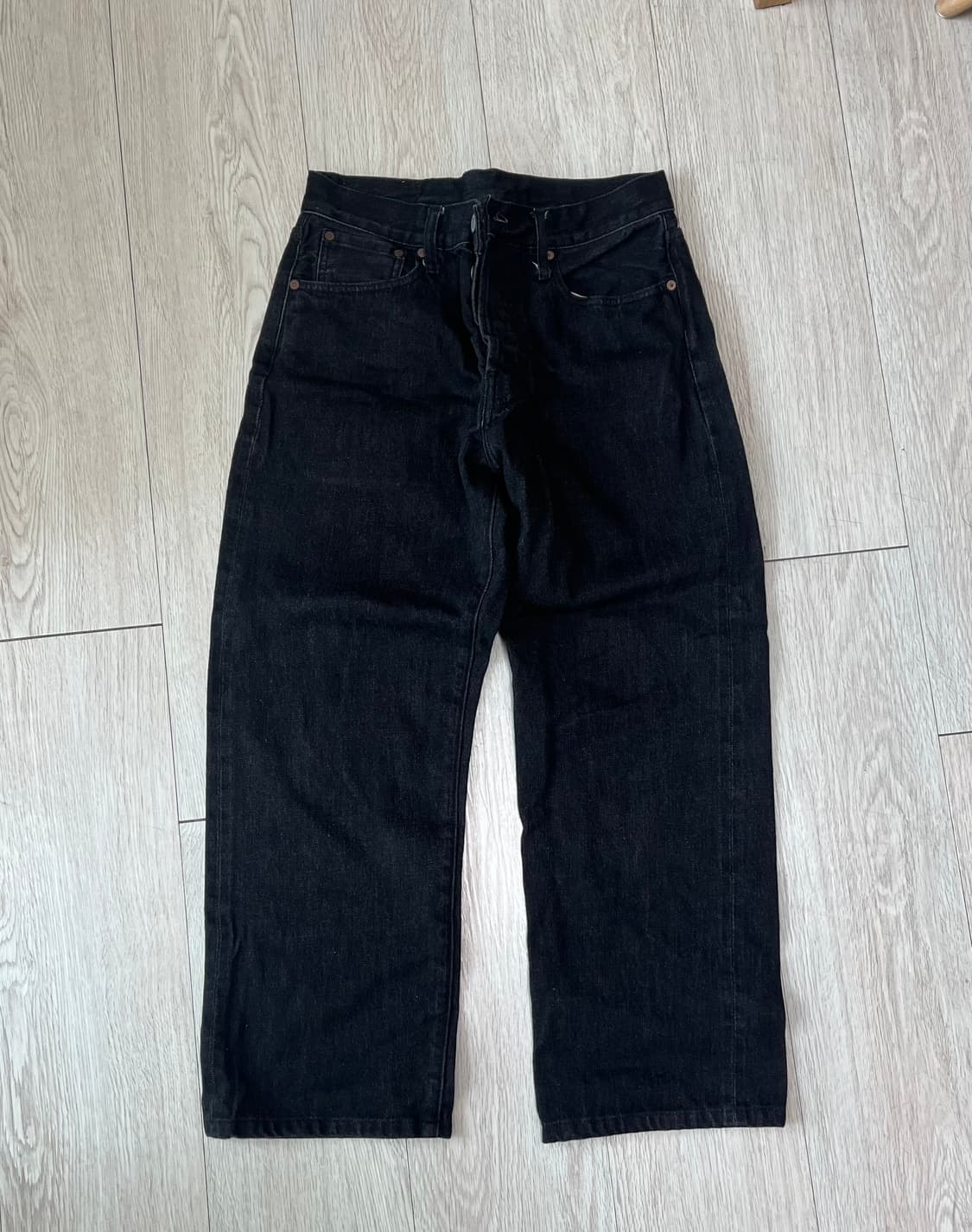 아웃스탠딩 30‘s 신치백 셀비지 와이드 블랙 데님 (30) 상품이미지2