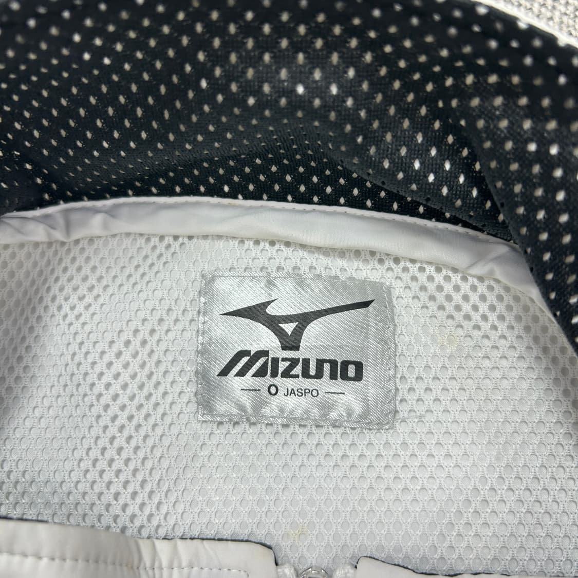 미즈노 올드스쿨 화이트 바람막이(L) 상품이미지2