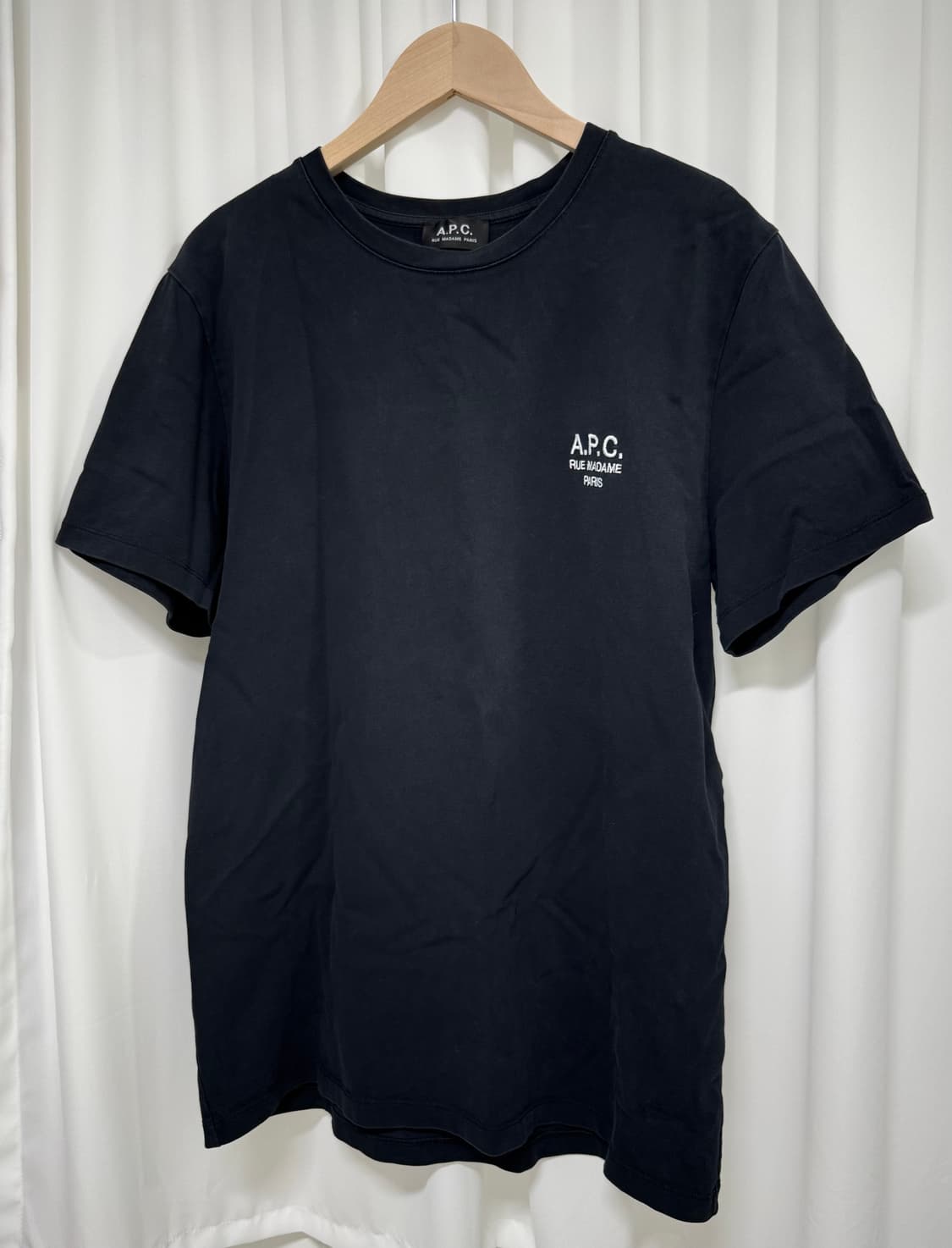 아페쎄 블랙 반팔티셔츠 상품이미지2