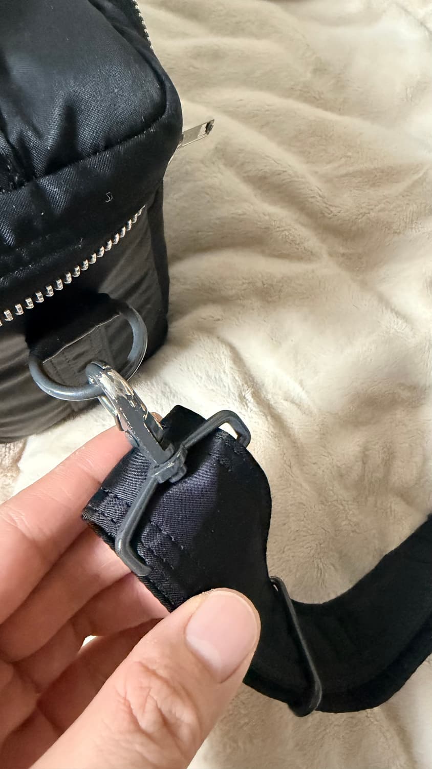 요시다 포터 카메라백 블랙 판매합니다. 상품이미지4