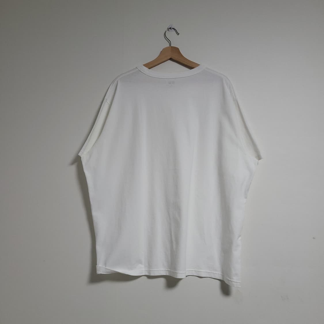(3XL) UNIQLO U 유니클로 유메르 흰색 반팔티셔츠 상품이미지4