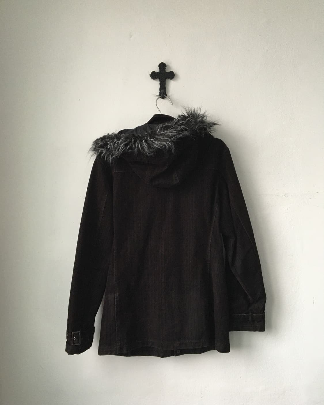 Fake fur hood belted jacket 상품이미지4