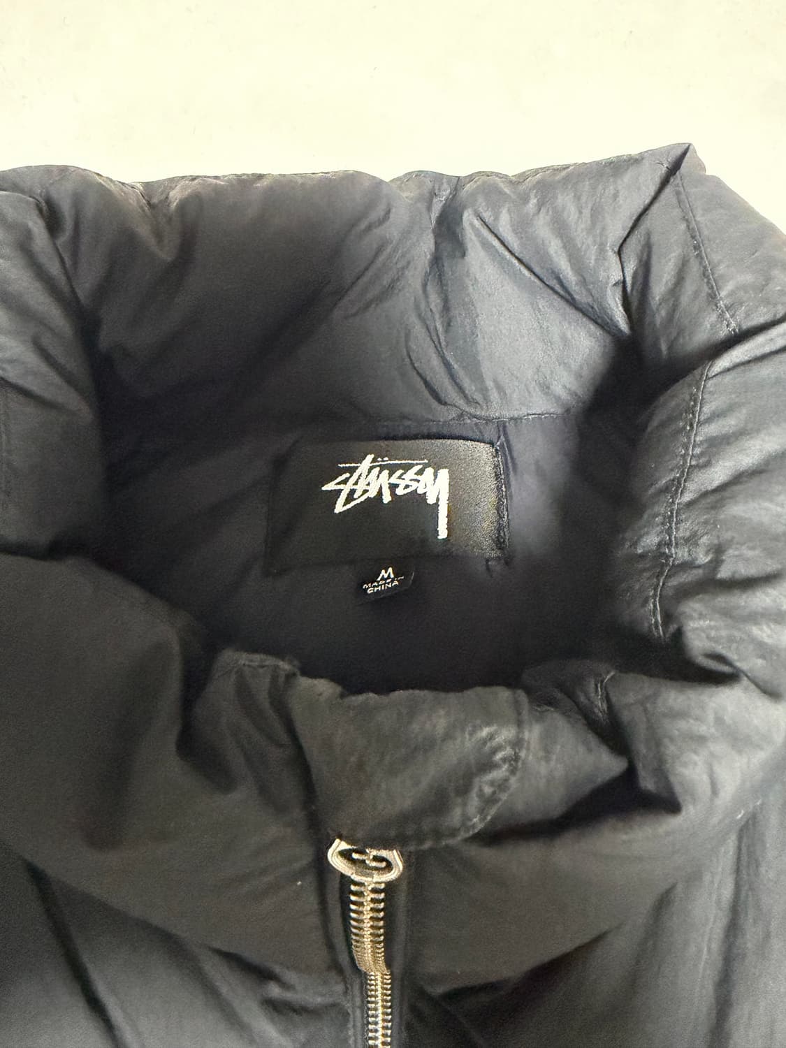 스투시 다운 푸퍼 나일론 패딩 블랙 M 상품이미지2